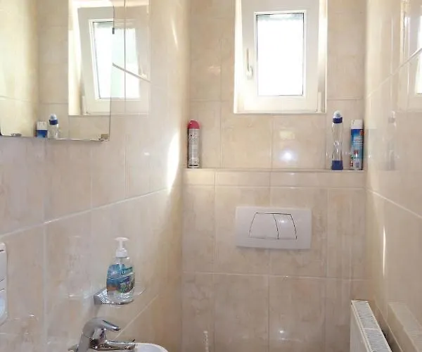 بيت للعطل Aster By Interhome